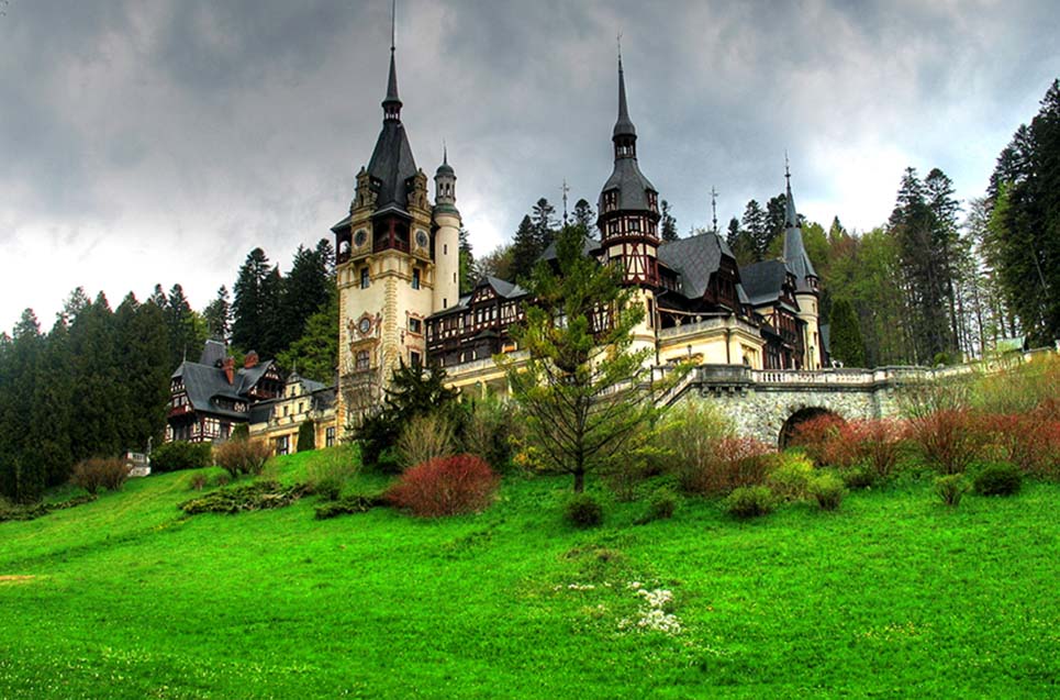 Esplorare le Montagne dei Carpazi: La Bellezza Naturale della Romania