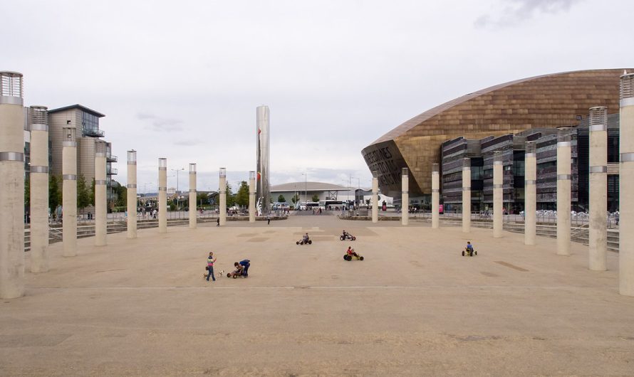 Esplorando il Cardiff Bay: Un Viaggio Affascinante tra Modernità e Storia sul Lungomare